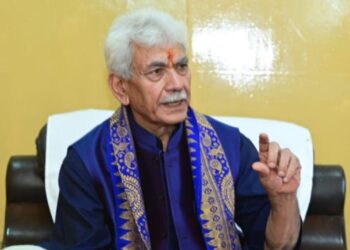 LG attends Harbah Utsav, pays obeisance at Mata Sidh Lakshmi Temple at Lok Bhawan, Ang
