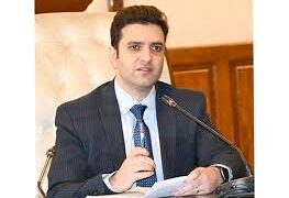 DC Kulgam felicitates champions of divisional level Kabaddi competition
