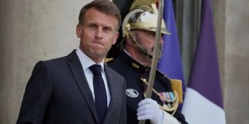 Macron preparing to take France to war in 2026