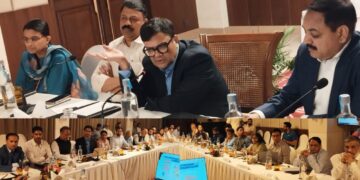 Union Secretary DoSEL inspects various schools in Srinagar, Budgam districts
