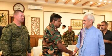LG Interacts with Officers Attending NDC Course