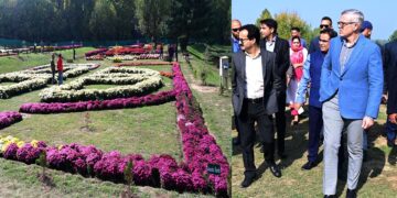 Chief Secy reviews arrangements for 2nd edition of Kashmir Marathon