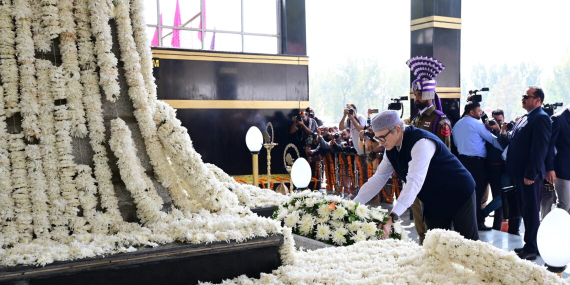 Chief Minister Omar Abdullah Leads Solemn Tributes to Fallen Heroes at Zewan Memorial