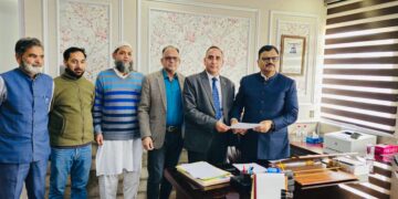 Civil Society delegation from Rajouri calls on Javed Rana