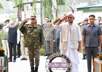LG Sinha Pays Homage to Lance Havildar Palash Ghosh and Lance Naik Sujay Ghosh