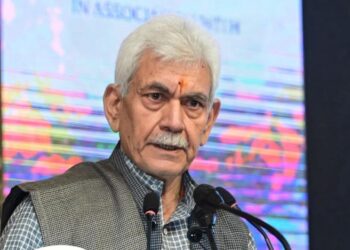 LG calls upon writers to correct false and fabricated narratives in the history books