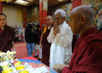 J&K LG Manoj Sinha Arrives in Russia to Escort Holy Buddha Relics Back to India