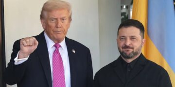 Trump Eyes Ukraine Peace Deal, Hesitates on Tomahawk Missiles