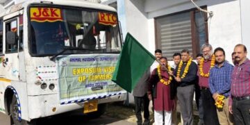Director Animal Husbandry Jammu flags-off Farmers’ Exposure Tour to Palampur Agri. University