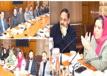 Sakeena Itoo reviews performance, functioning of School Education Department in Kashmir Division