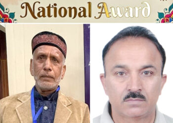 Twin glory for Kashmir, 2 master craftsmen win National Award