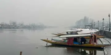 Amid dry spell, cold wave deepens in Kashmir