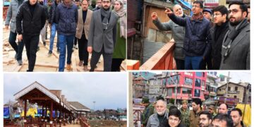 Div Com  Reviews Progress of Wooden Pedestrian Bridge at Amira Kadal