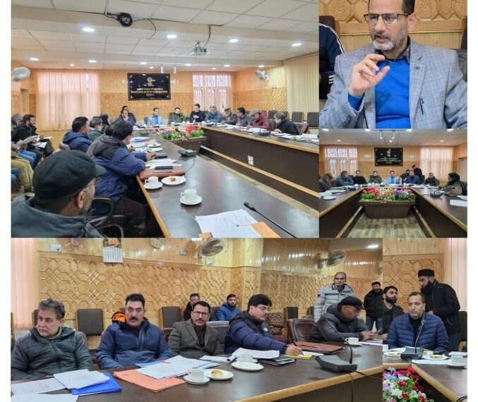 Director SEK reviews Departmental Progress with CEOs of Kashmir Division