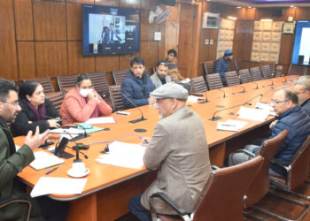 Health Secy reviews winter preparedness; emphasizes seamless patient-care
