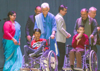 Serving divyangjan citizens brings ‘punyas’: LG Sinha