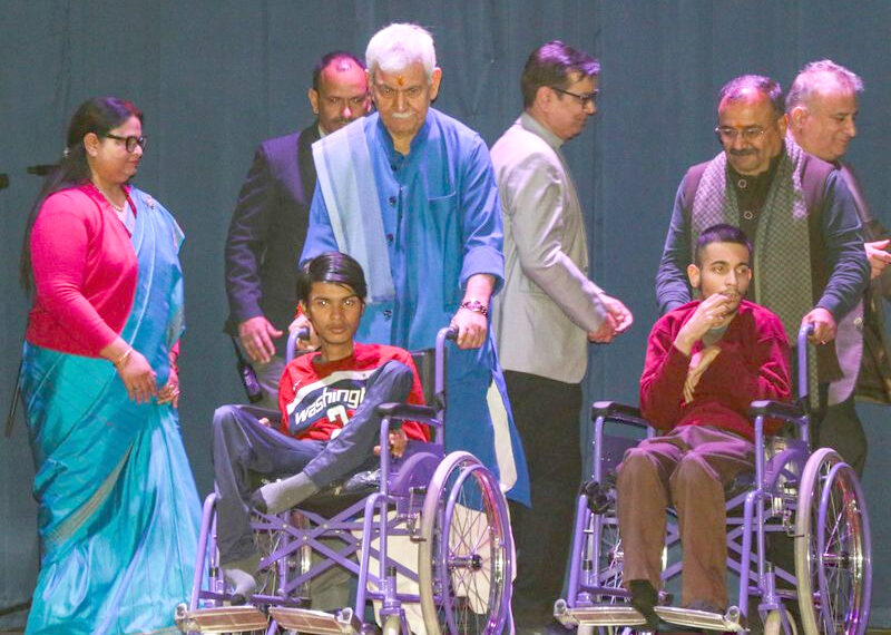 Serving divyangjan citizens brings ‘punyas’: LG Sinha