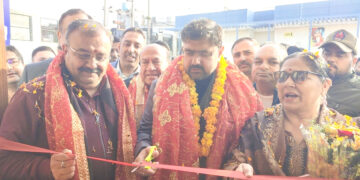 Satish Sharma inaugurates Rooftop Solar Power Plant at JK Cable Car Corporation