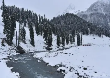 Chillai Kalan nears, temperatures fall across valley, snowfall expected