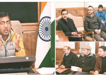 Div Com Kashmir reviews Jal Shakti Department, calls for timely completion of AMRUT 2.0 projects